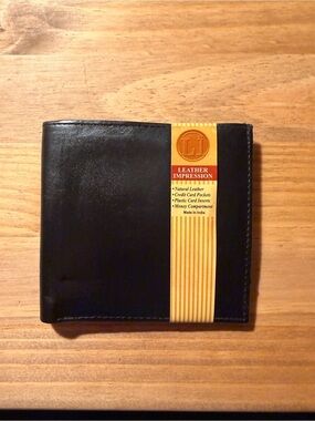 Large Men's Bifold Wallet - Black with 16 card holders